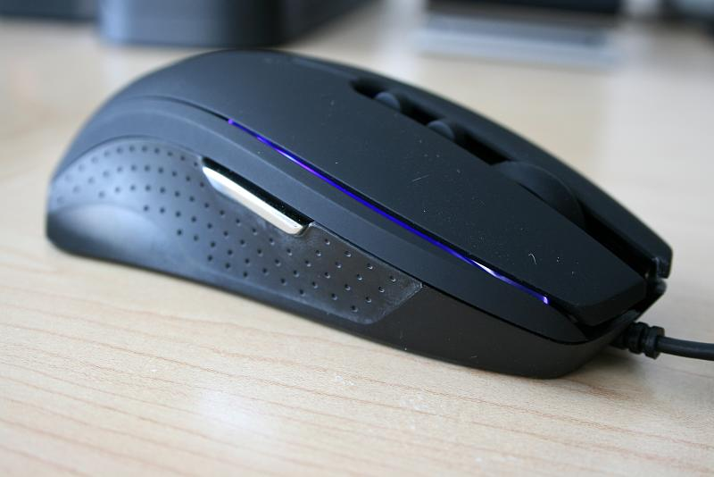 Illustration for article titled NZXT Avatar Gaming Mouse Lightning Review
